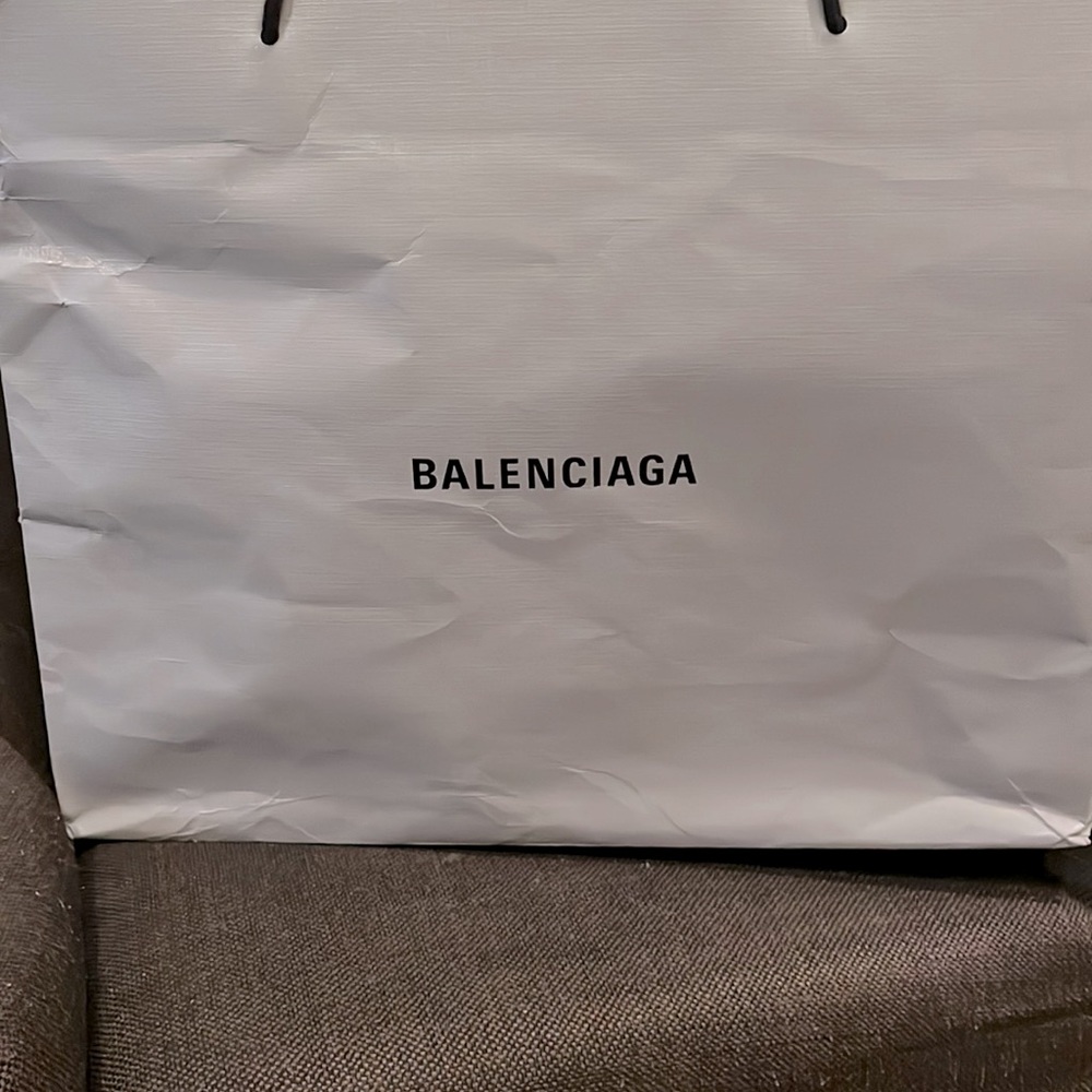 BALENCIAGA speed sneakers.. BRAND NEW, NEVER WORN. Comes with dust bag.